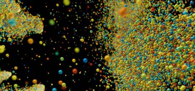 Renkli Patlayan Küre Özeti