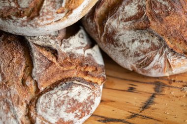 Tahta Masada Sanatçı Ekmeği