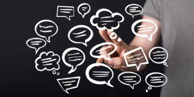 Elin dijital konuşma baloncuklarıyla etkileşimi