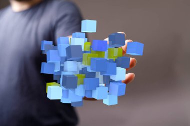 Holografik Veri Küpleri Tutulan Adam