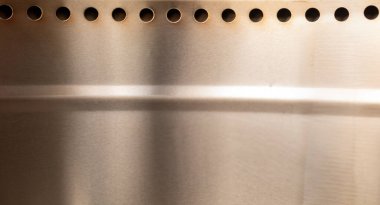 Delikli fırçalanmış metal dokusu: Endüstriyel Arkaplan