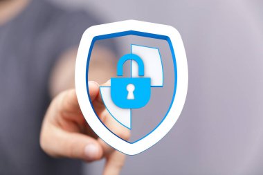 Kalkan ve kilit sembollü veri koruma kavramı