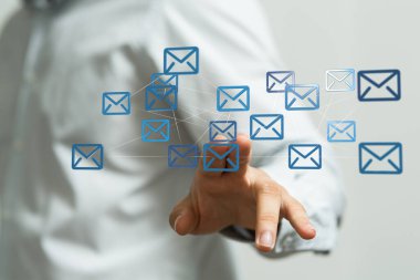 Çoklu E- posta Yönetimi: Bir İleti Ağı