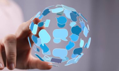 Küresel İletişim Ağı 'nı Sembolize eden Konuşma Baloncukları El Tutma Küresi