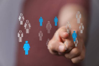 Dokunan El Tarafından Vurgulanan İnsanların Kavramsal Ağı