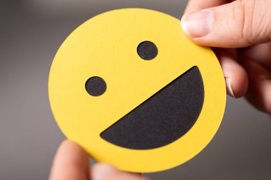 Mutlu Gülen Yüz Simgesi