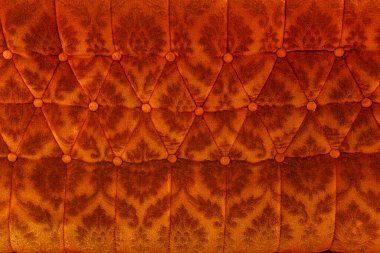 Düğme Ayrıntılı Turuncu Kadife Döşeme