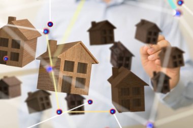 Akıllı Ev Ağı: Çoklu Özelliklerin Yönetimi