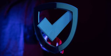 Kalkan Simgesi İşaretli Güvenlik ve Koruma Konseptini Sembolize Ediyor