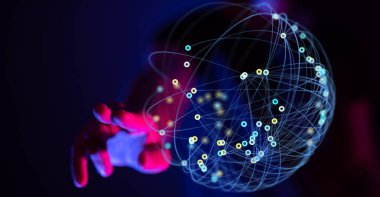 Bağlı Küresel Ağ: Dijital Küre ile İnsan Eli Etkileşimi