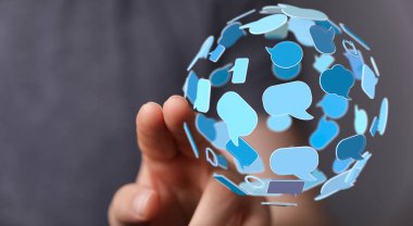 İletişim, fikir ve bağlantıyı temsil eden konuşma baloncukları küresi