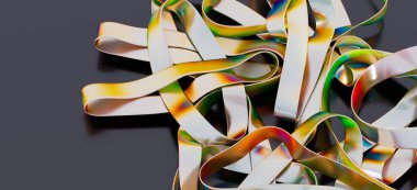 Siyah arkaplana dolanmış soyut yanardöner kurdeleler