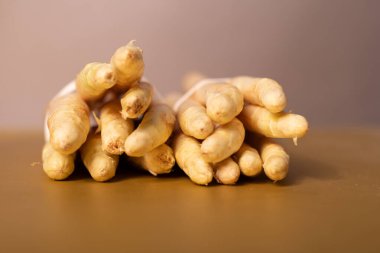 Taze Beyaz Kuşkonmaz Paketleri: Gurme Sebze