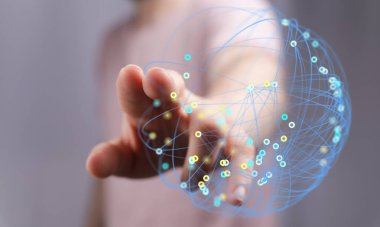 Küresel ağ bağlantısına dokunmak, gelecekteki konsept, el uzatmak