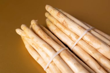 Taze Beyaz Kuşkonmaz Paketi: Gurme Sebze