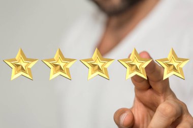Beş Altın Yıldız Beğeni Müşteri Memnuniyeti Konsepti