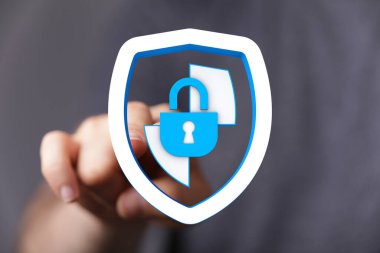 Kalkan ve asma kilit dijital güvenlik ile veri koruma kavramı