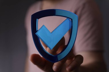 Dijital Güvenlik Denetimi Mark Kalkan Sembol Koruma Konsepti