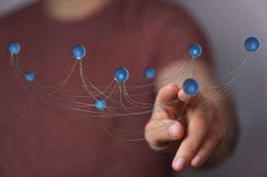 El değme küreleri ile bağlı dijital ağ kavramı