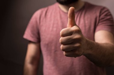 Vazgeçen Adam: Mutabakat ve Başarı Konseptiyle Olumlu Hareket Gösterme