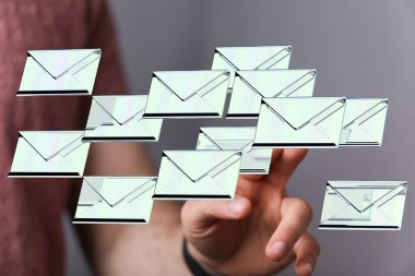 Çoklu E- postalar Yönetiliyor: Dijital Gelen Kutusu Fazlası