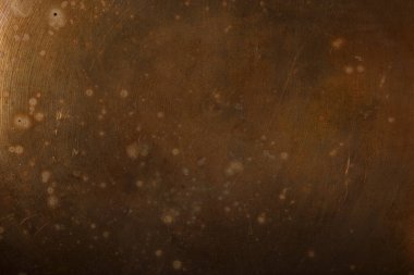 İnce Noktalar ve Arkaplan Çizikleriyle Yaşlanmış Bakır Doku