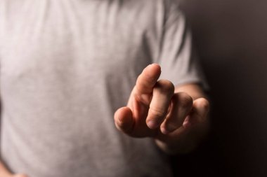 Yön, Dokunma, Kavram, Seçici Odaklanma İnsan Parmağı