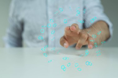 Dijital ağ bağlantısına dokunmak, iş için fütüristik teknoloji kavramı