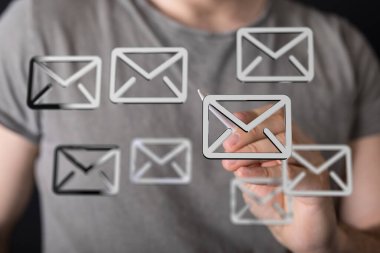 Çoklu E- posta Yönetimi: Verimli Gelen Kutusu Organizasyonu