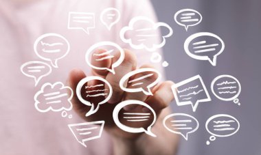 Yüzen Konuşma Baloncuklarıyla El Etkileşimi