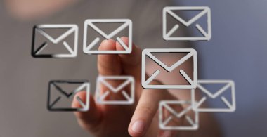 Çoklu E- posta Yönetimi: Bir Parmak Ucu Çözümü