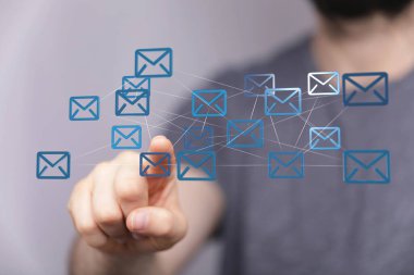 Global E- posta Ağı: Bağlı İletişim