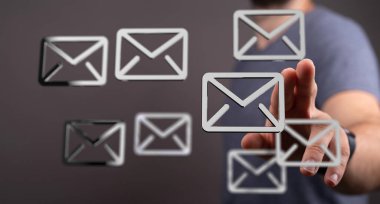 Çoklu E- postaların Yönetimi: Dijital Çağ Gerekli