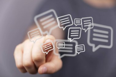 Dokunaklı dijital konuşma baloncukları: İletişim, etkileşim ve mesajlaşma