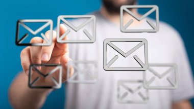 Çoklu E- posta Yönetimi: Dijital Posta Simgeleriyle Etkileşen Bir Adam