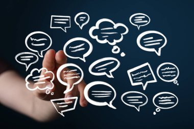 Yüzen Konuşma Baloncuklarıyla El Etkileşimi: İletişim Konsepti