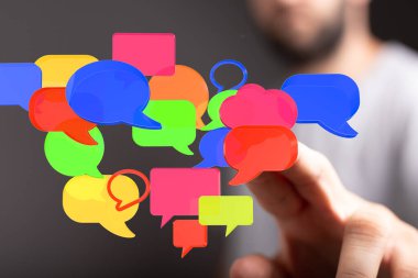 Renkli Konuşma Baloncukları: İletişim & Ağ Kavramı