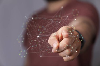 Ağ Bağlantısını Gösteren Adam Grafiği