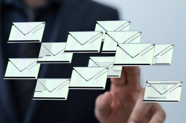 Çoklu E- postaların Yönetimi: Bir İşletme Profesyonelinin Rehberi