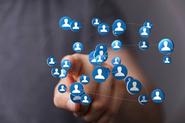 Takım çalışmasını, iletişimi ve sosyal medyayı temsil eden bağlı ağ kavramı