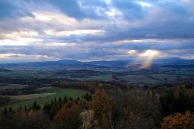 Güney Bohemya 'da (czech Republic) sonbaharın sonlarında kırsal alan manzarası.