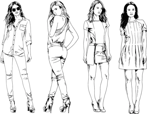 Desenhos Vetoriais Sobre Tema Menina Desportiva Magro Bonita Roupas Casuais —  Vetores de Stock