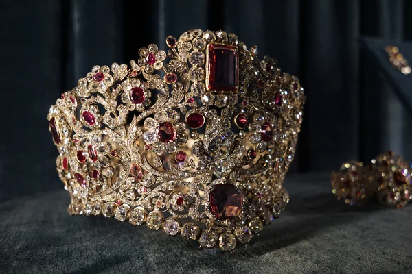 Crown with diamonds and rubies — Stock Photo, Image