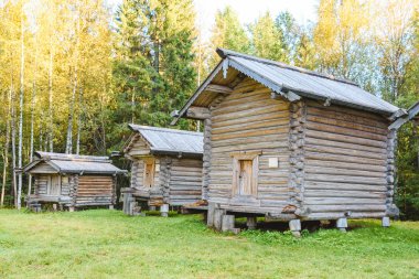 Rus mimarisi. Eski binalar