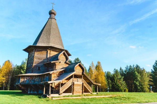 Rus mimarisi. Eski binalar