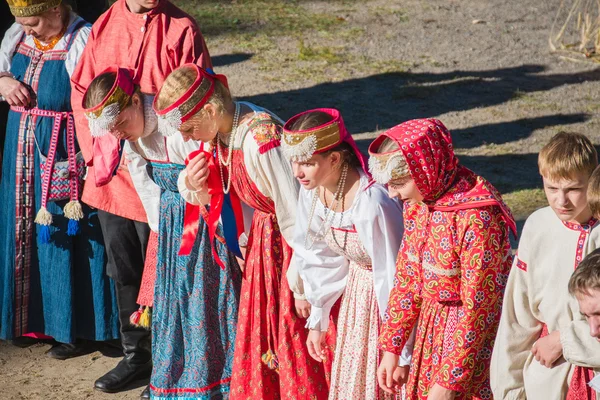 俄罗斯民族服饰 — 图库照片