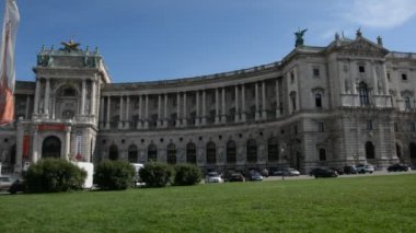 Viyana, Avusturya - 27 Ağustos 2015: Mimarlık, insan ve anıtlar şehir Viyana