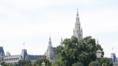 Viyana, Avusturya - 27 Ağustos 2015: Mimarlık, insan ve anıtlar şehir Viyana