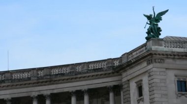 Viyana, Avusturya - 27 Ağustos 2015: Mimarlık, insan ve anıtlar şehir Viyana