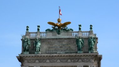 Viyana, Avusturya - 27 Ağustos 2015: Mimarlık, insan ve anıtlar şehir Viyana